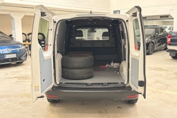 valkoinen Volkswagen Caddy 2021 kuva 22.