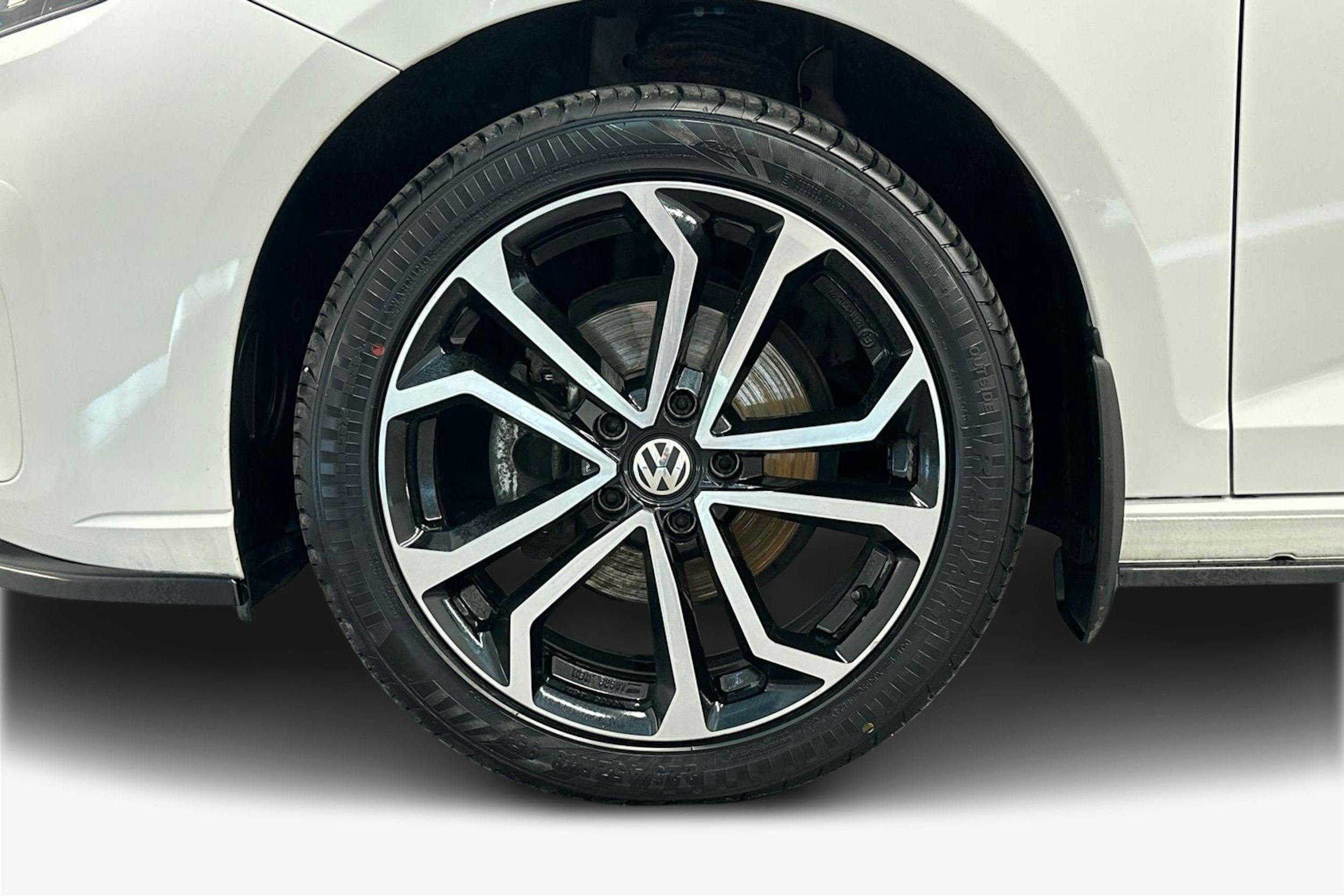 valkoinen Volkswagen Caddy 2021 kuva 11.
