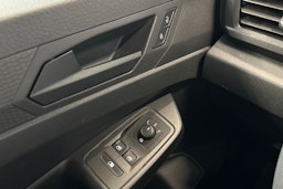valkoinen Volkswagen Caddy 2021 kuva 13.