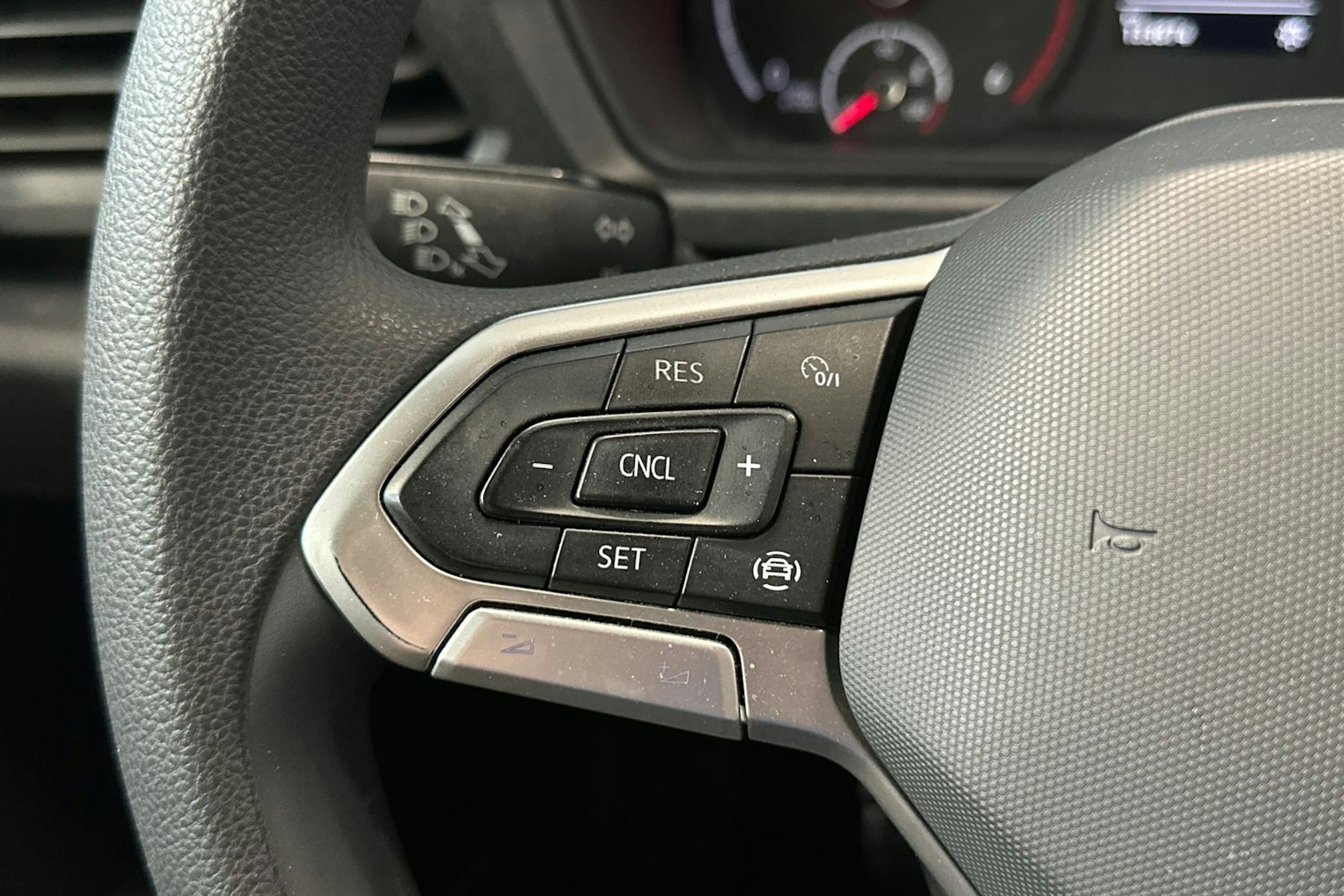 valkoinen Volkswagen Caddy 2021 kuva 16.