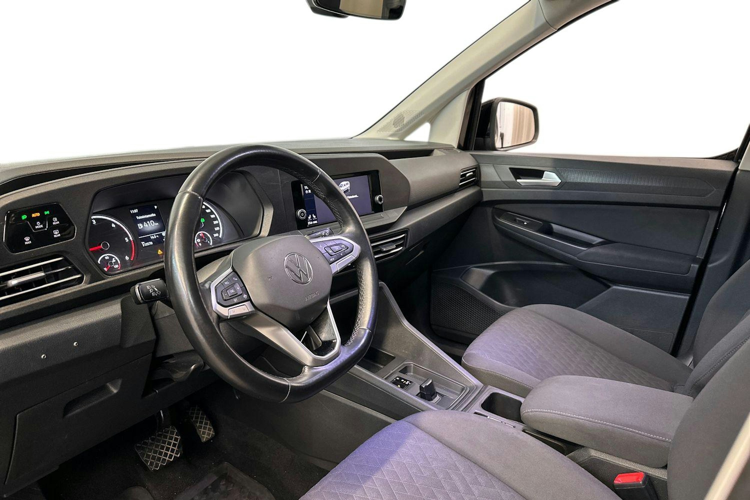 musta Volkswagen Caddy 2021 kuva 7.