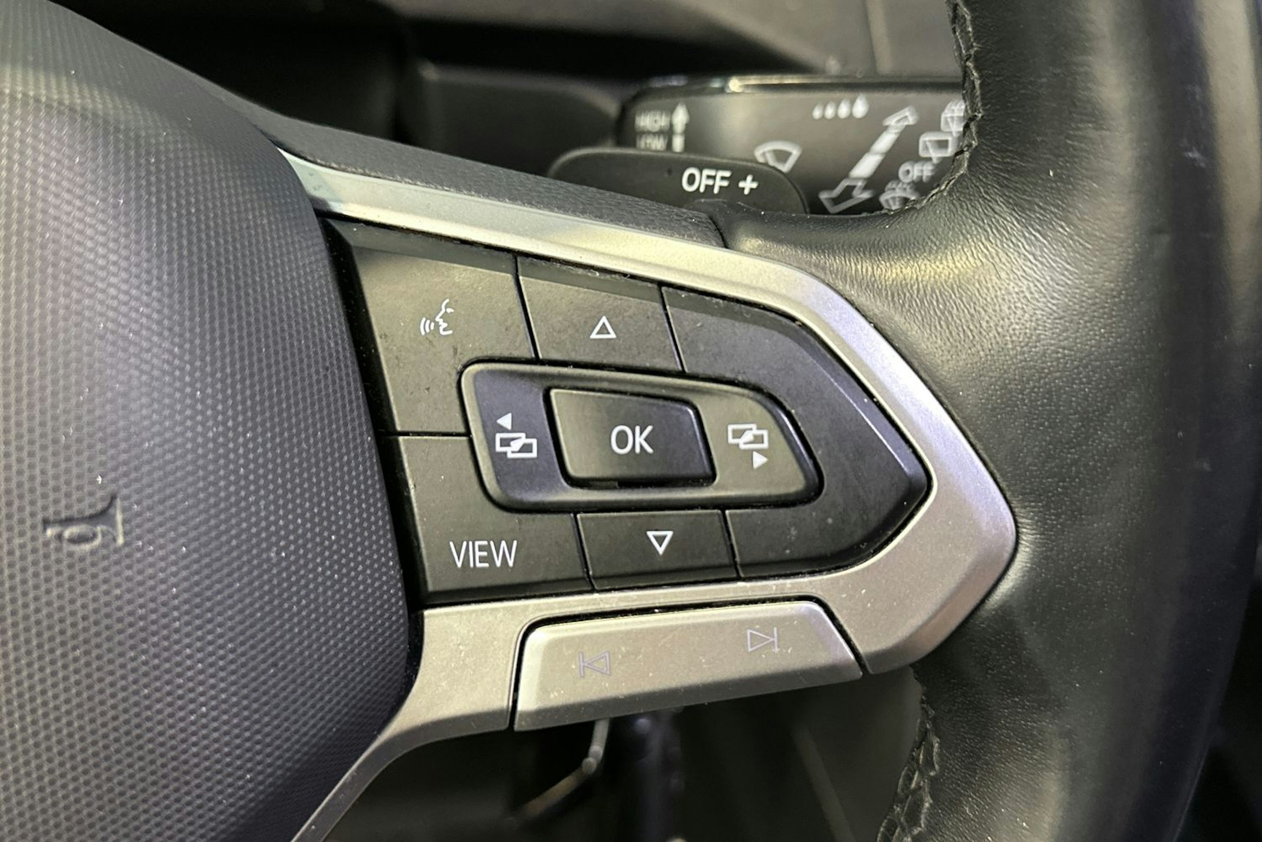musta Volkswagen Caddy 2021 kuva 20.