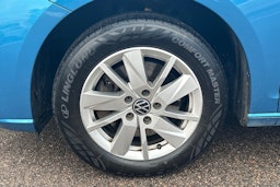 sininen Volkswagen Caddy 2021 kuva 11.