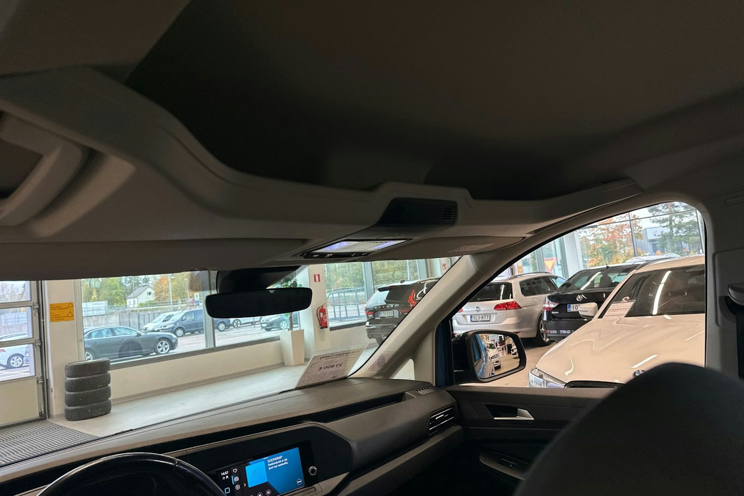 sininen Volkswagen Caddy 2021 kuva 23.