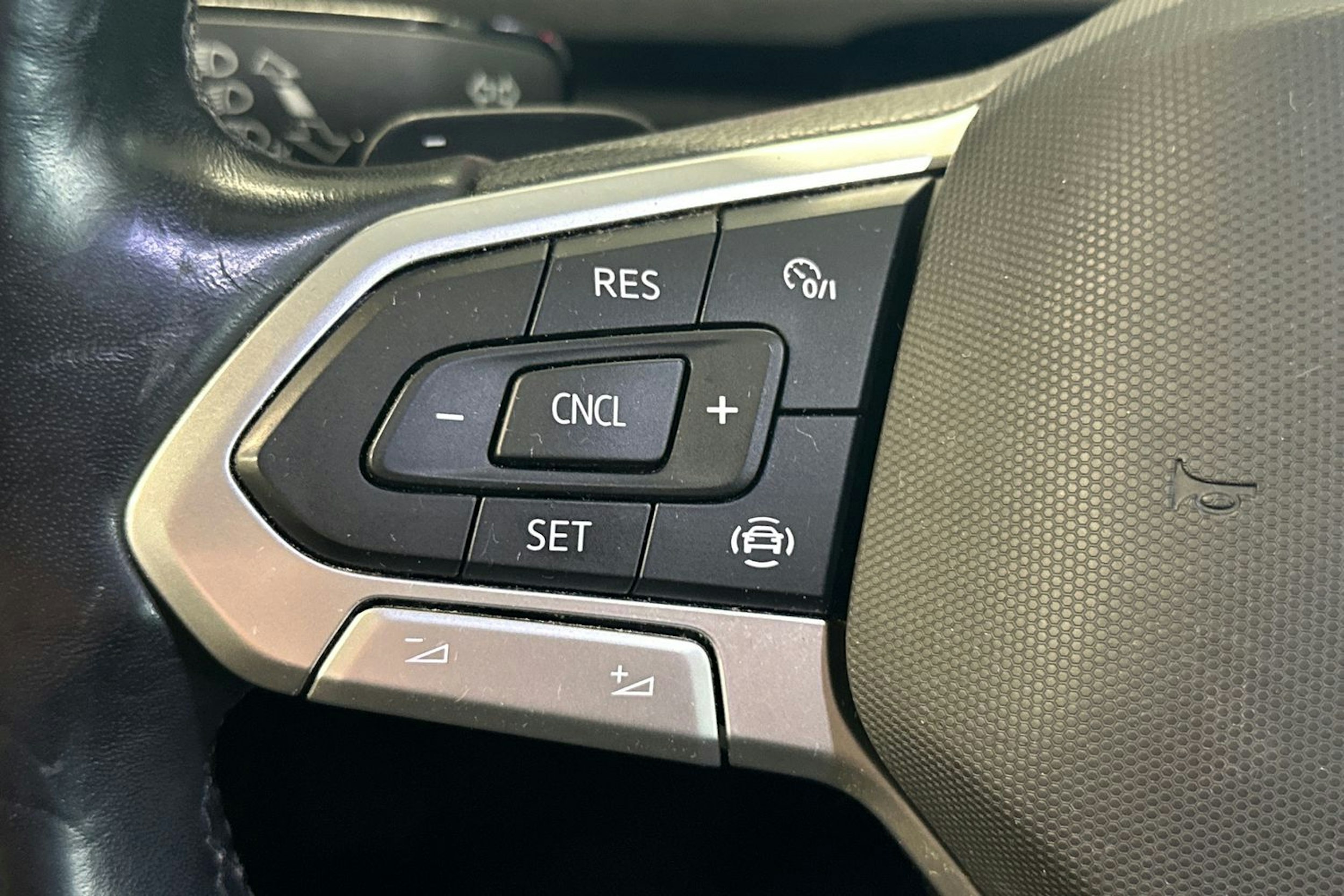 sininen Volkswagen Caddy 2021 kuva 25.