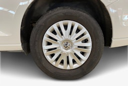 valkoinen Volkswagen Caddy 2022 kuva 11.