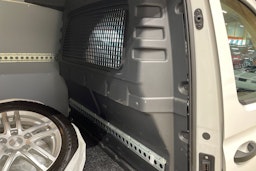 valkoinen Volkswagen Caddy 2022 kuva 17.