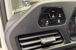 valkoinen Volkswagen Caddy 2022 kuva 24.