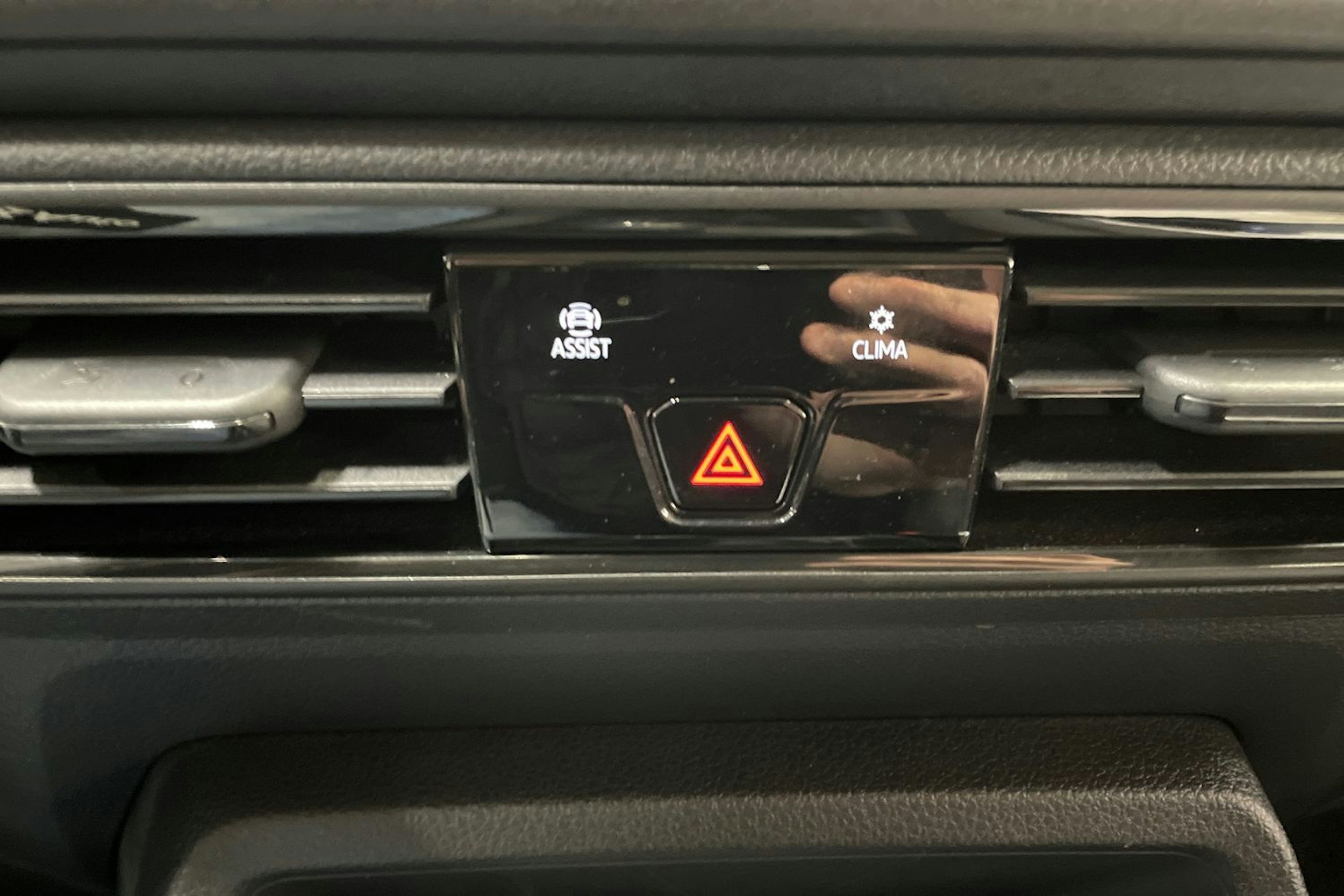 valkoinen Volkswagen Caddy 2022 kuva 28.