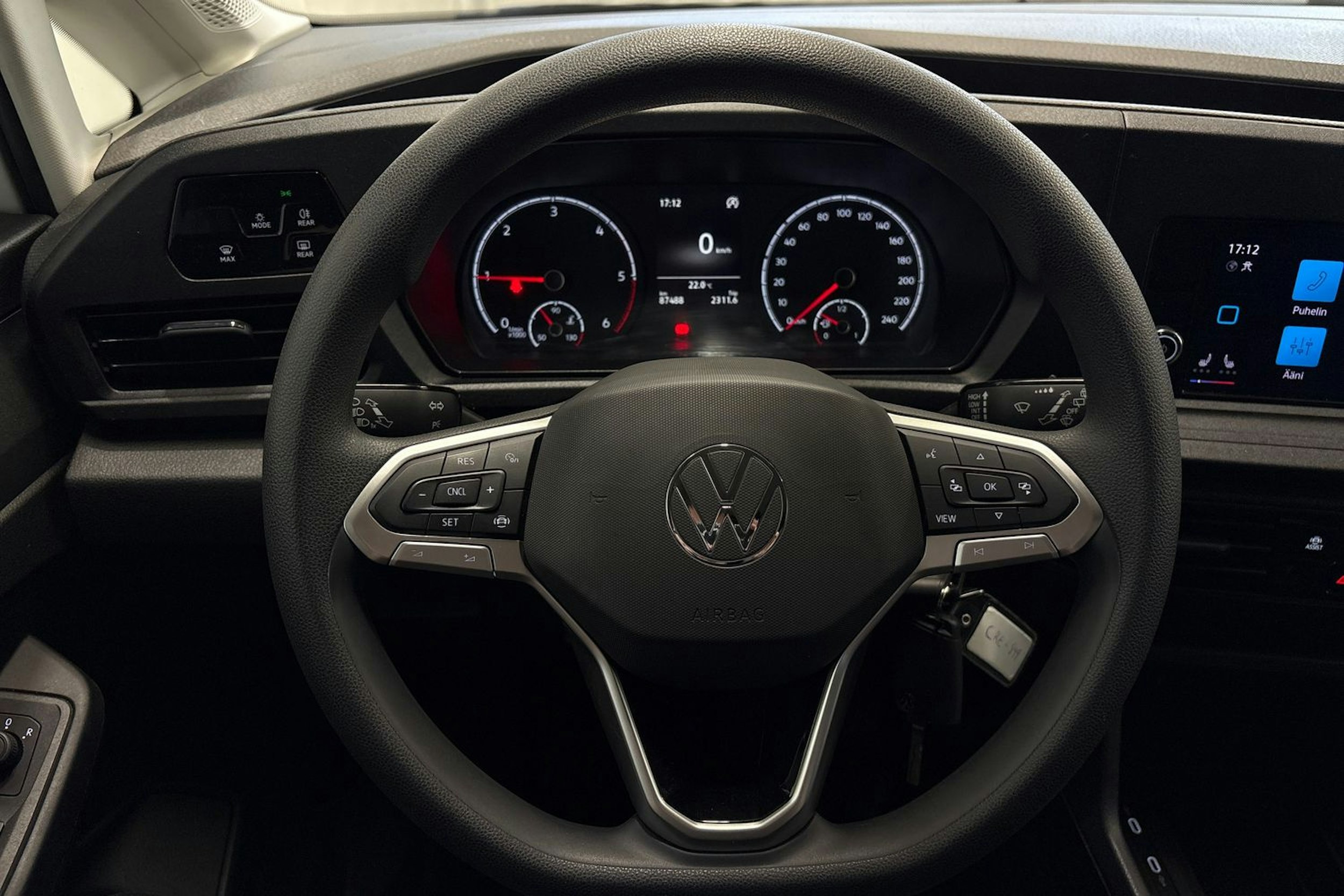 valkoinen Volkswagen Caddy 2022 kuva 19.