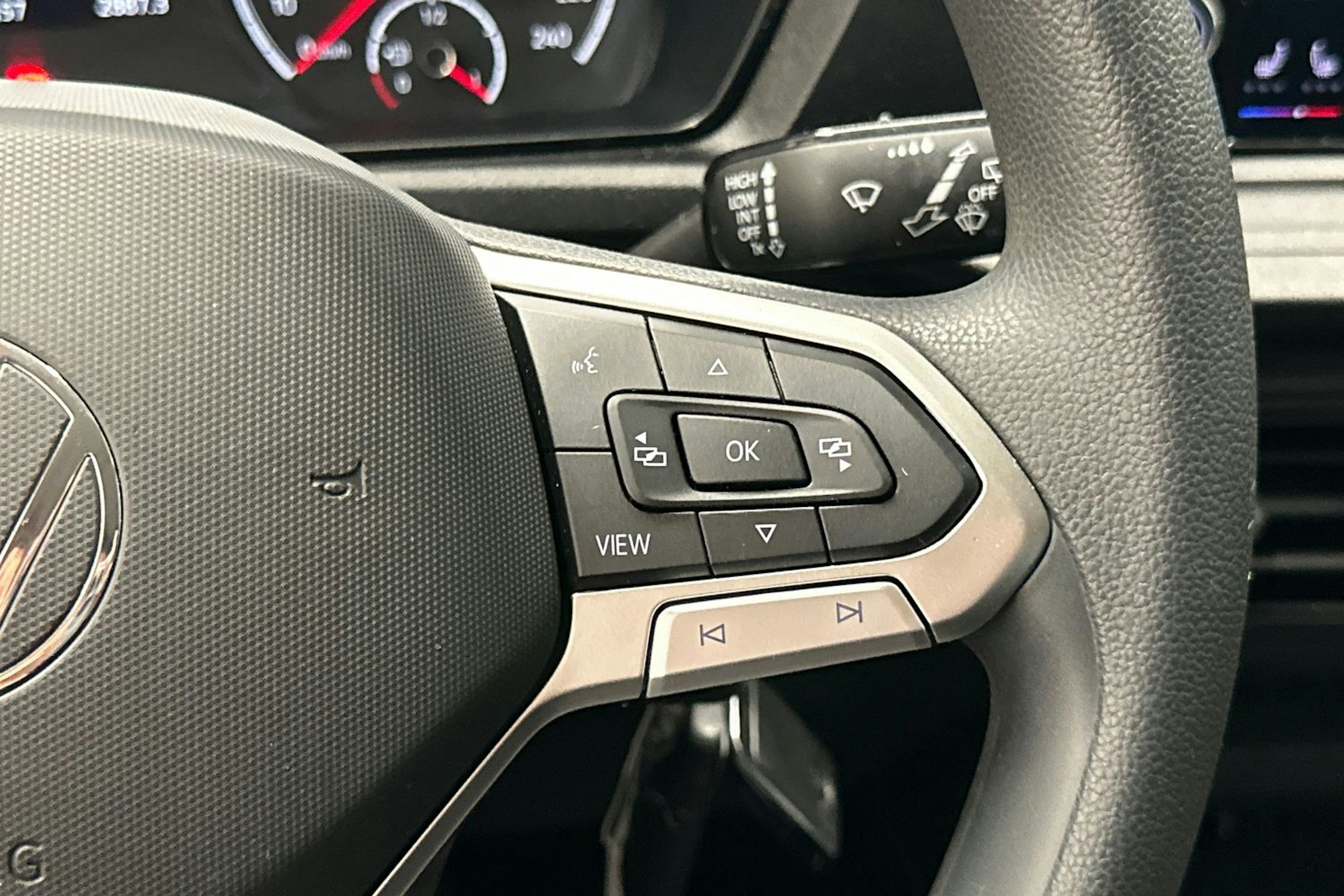 valkoinen Volkswagen Caddy 2022 kuva 17.