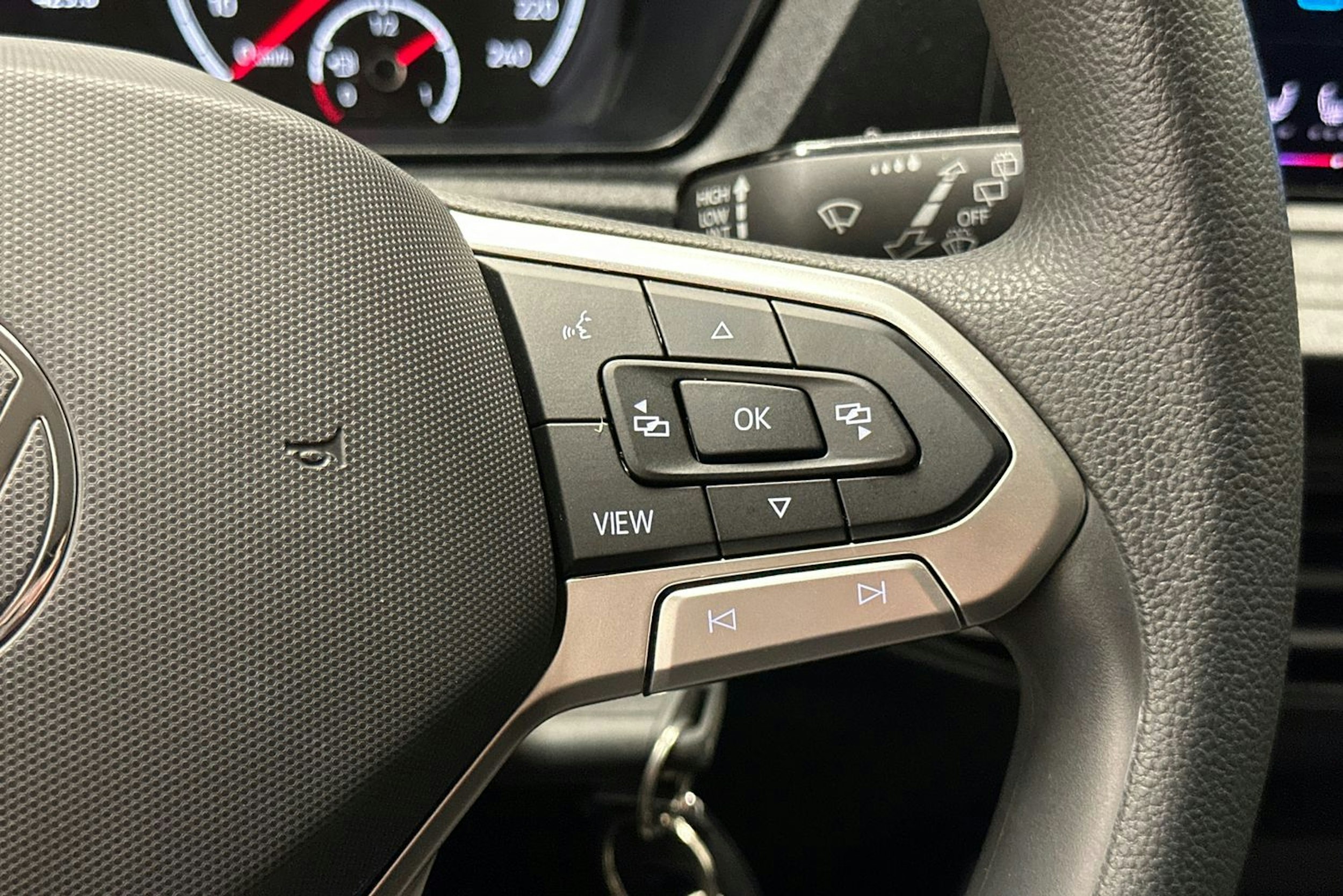 valkoinen Volkswagen Caddy 2022 kuva 17.