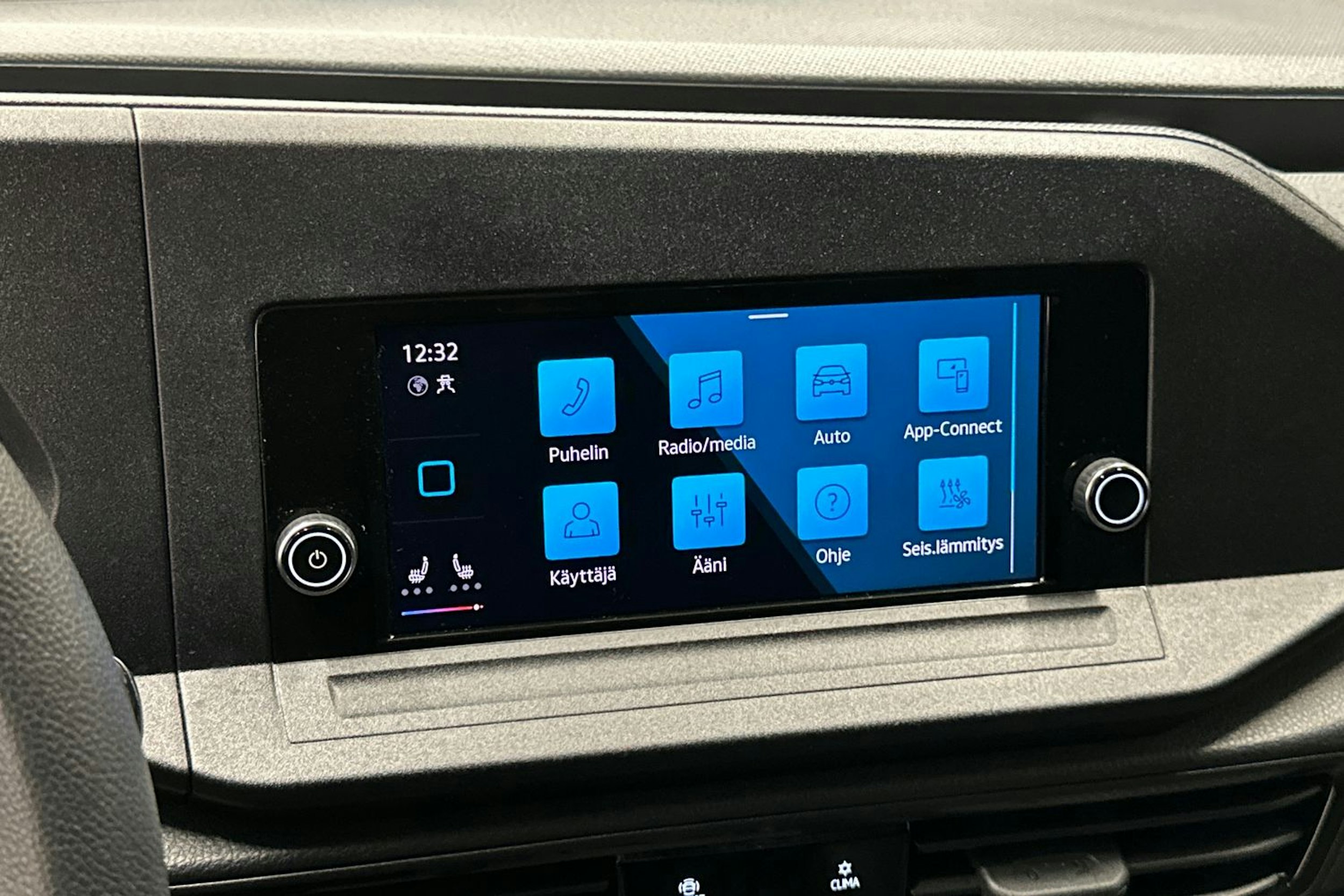 valkoinen Volkswagen Caddy 2022 kuva 19.