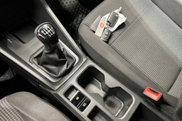 valkoinen Volkswagen Caddy 2022 kuva 22.