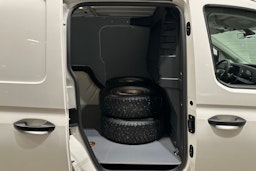 valkoinen Volkswagen Caddy 2022 kuva 25.