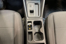 valkoinen Volkswagen Caddy 2022 kuva 28.