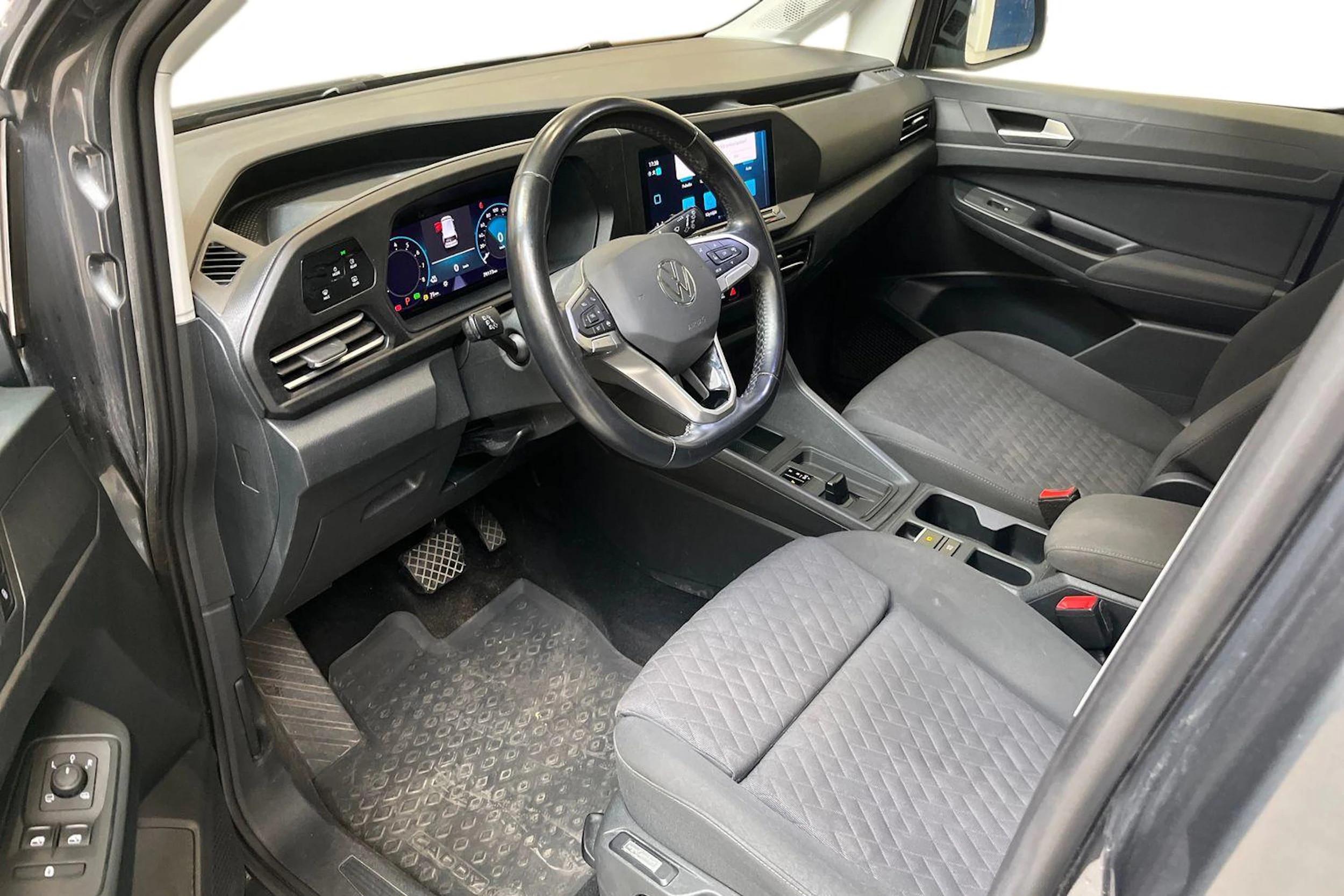 harmaa Volkswagen Caddy 2022 kuva 3.