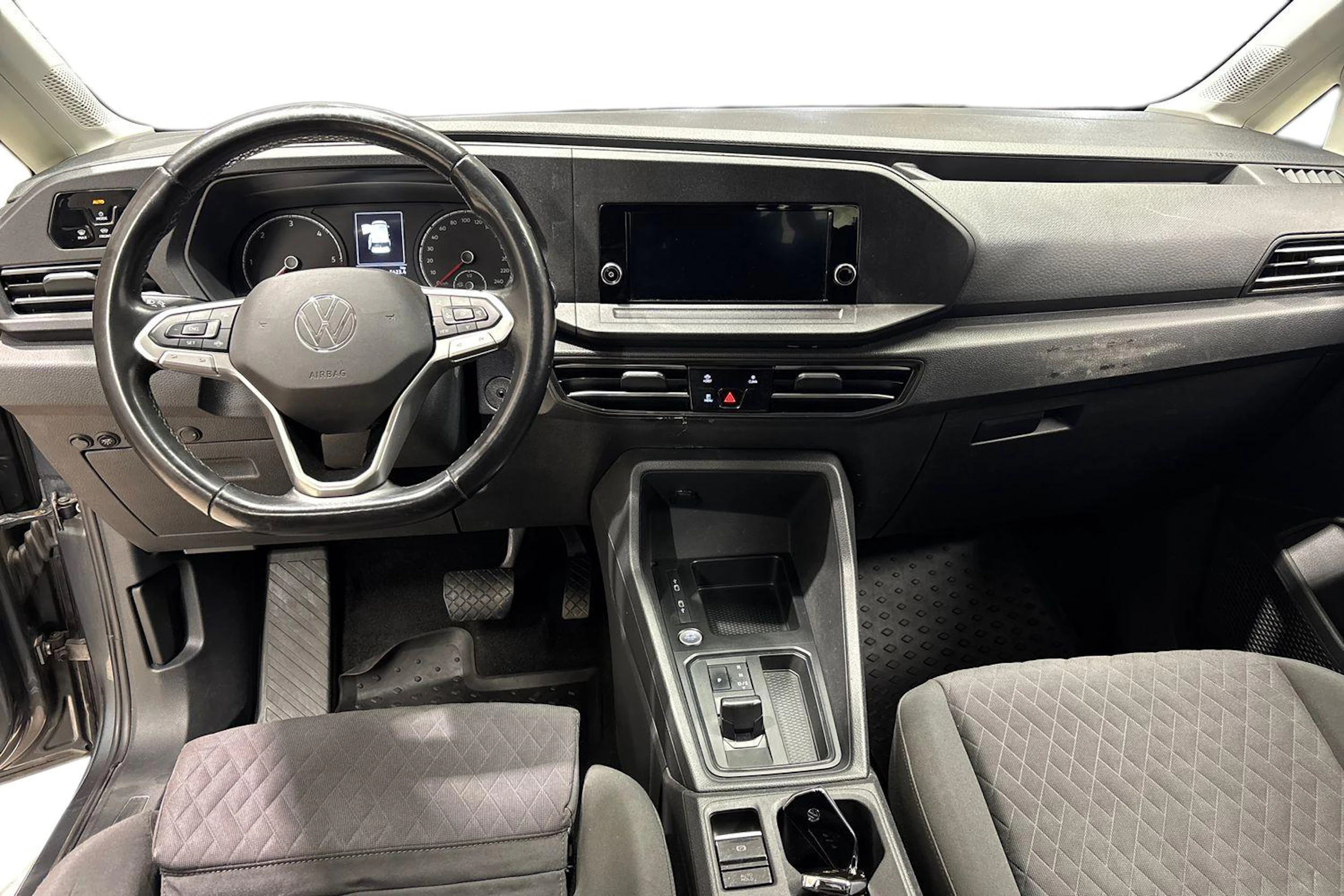 Valkoinen Volkswagen Caddy Maxi 2022 kuva 41.