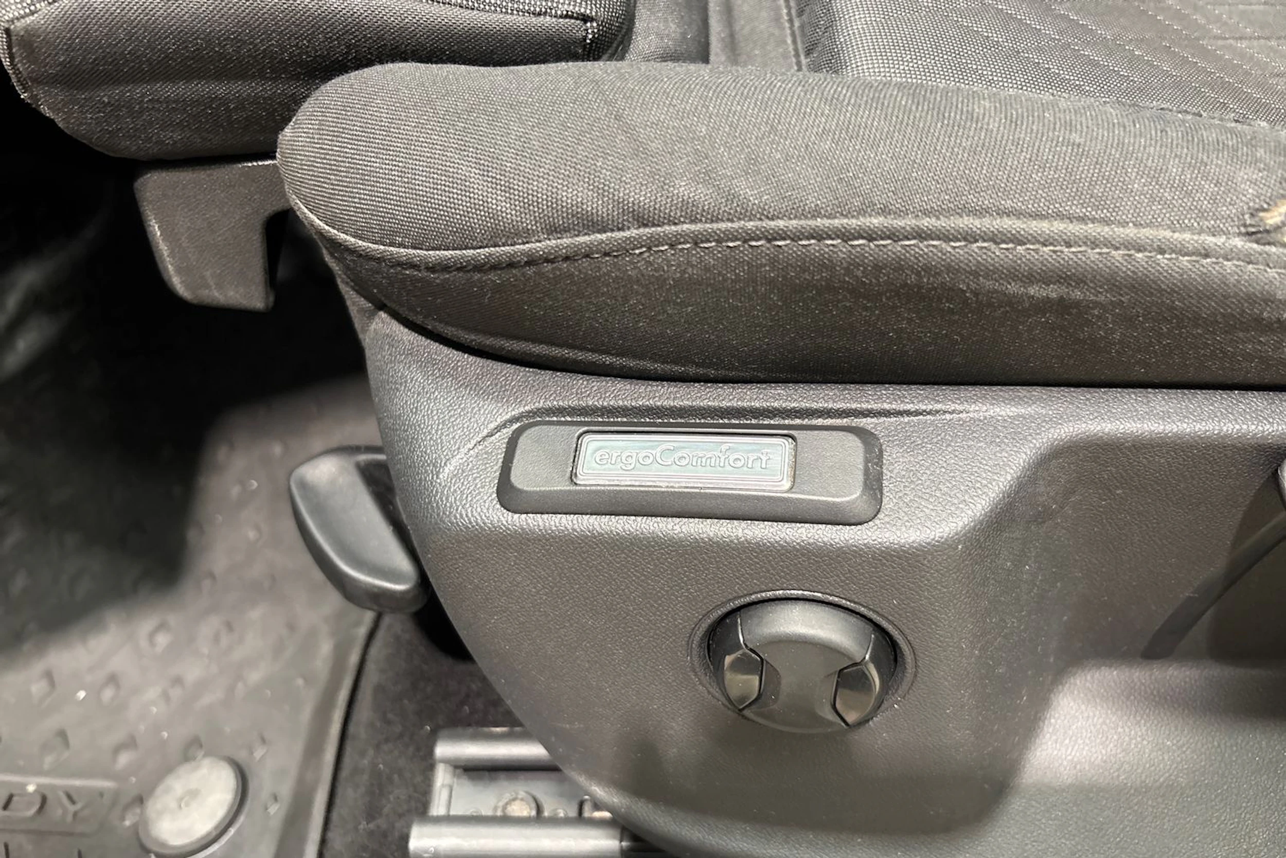 Valkoinen Volkswagen Caddy Maxi 2022 kuva 56.