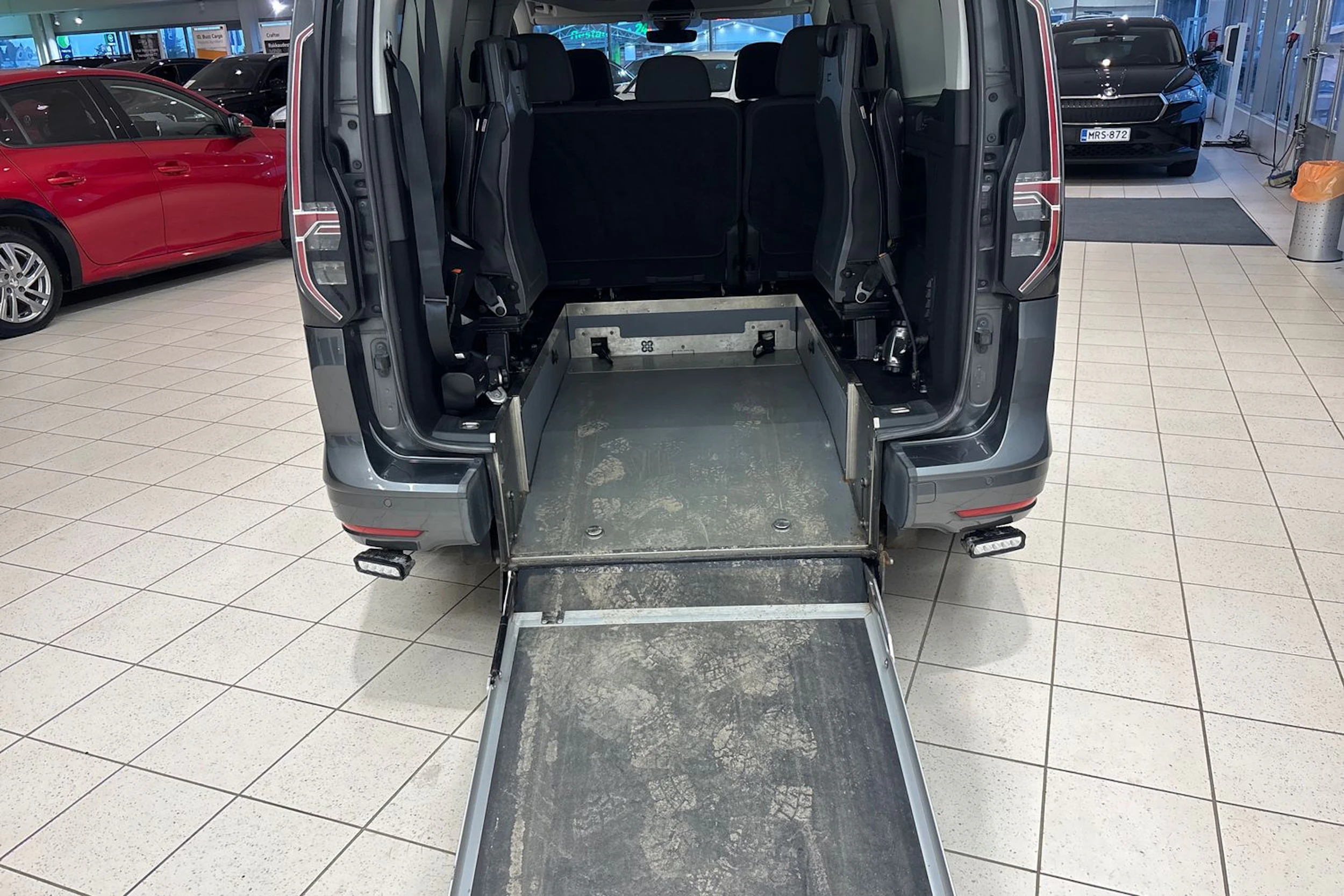 Valkoinen Volkswagen Caddy Maxi 2022 kuva 58.