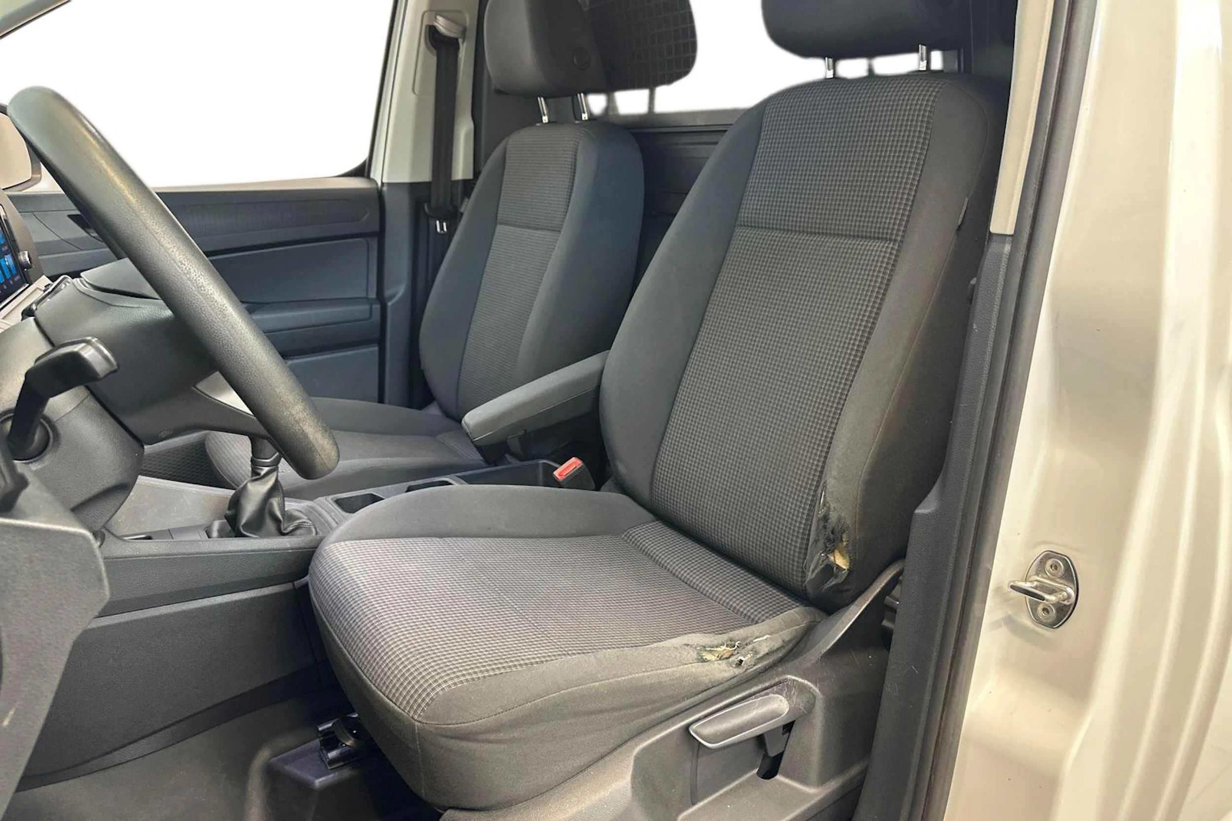 valkoinen Volkswagen Caddy 2022 kuva 9.