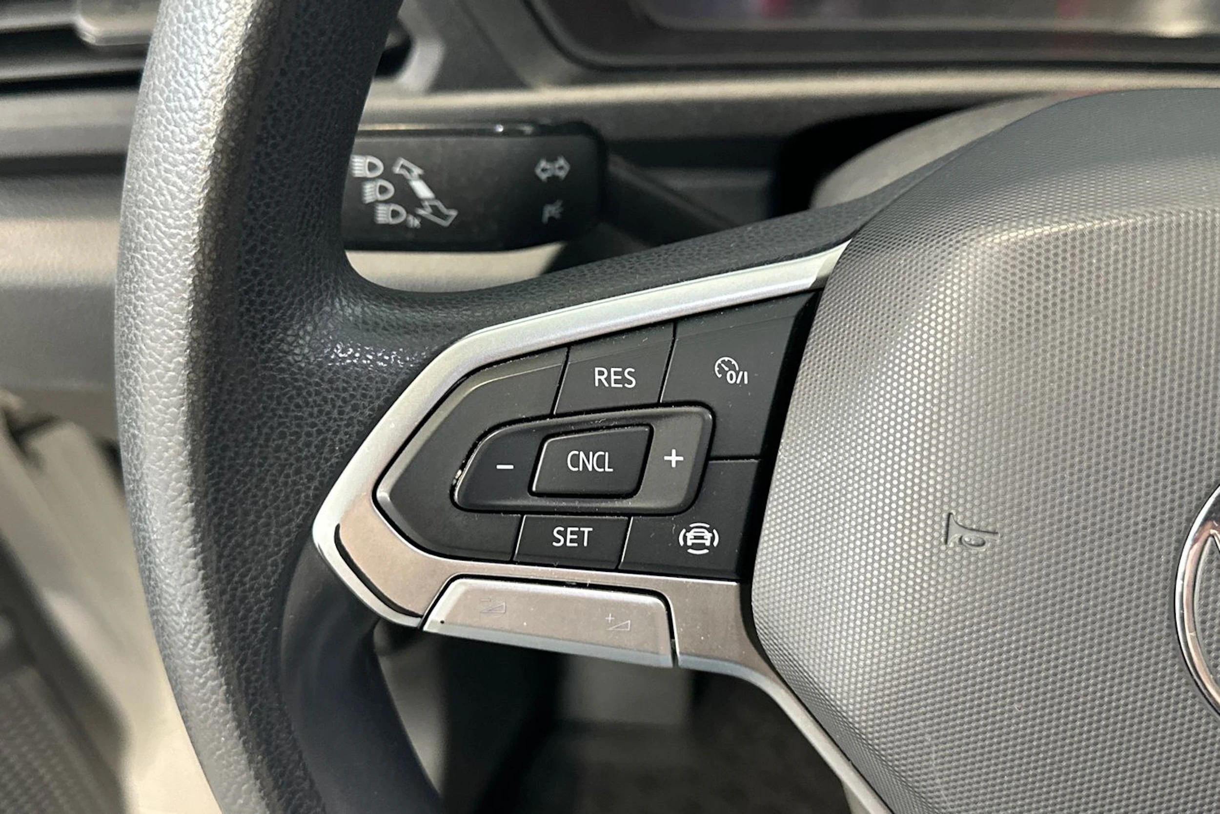 valkoinen Volkswagen Caddy 2022 kuva 17.