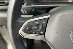 valkoinen Volkswagen Caddy 2022 kuva 17.
