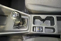 valkoinen Volkswagen Caddy 2022 kuva 19.