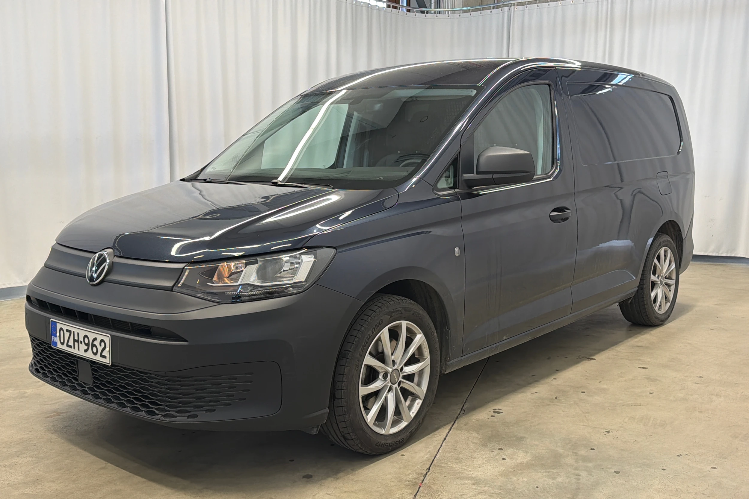 sininen Volkswagen Caddy 2022 kuva 4.