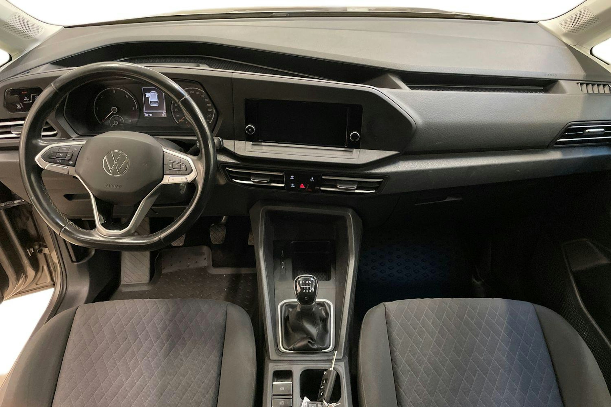 ruskea (beige) Volkswagen Caddy Maxi 2022 kuva 9.