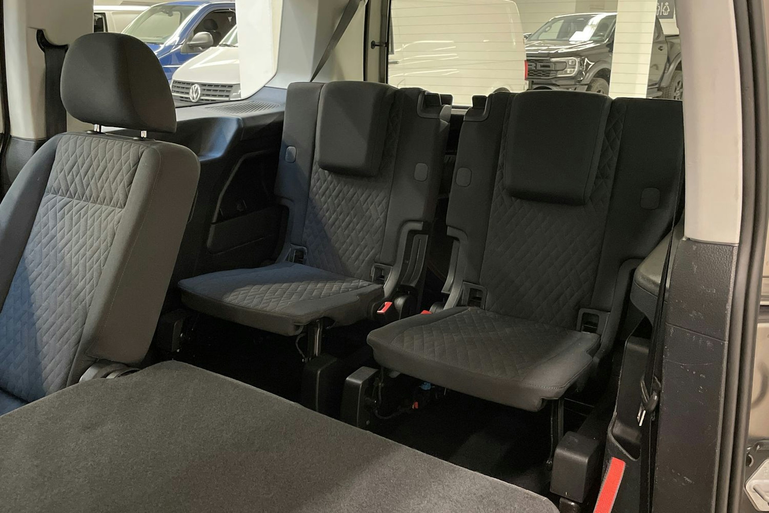 ruskea (beige) Volkswagen Caddy Maxi 2022 kuva 13.