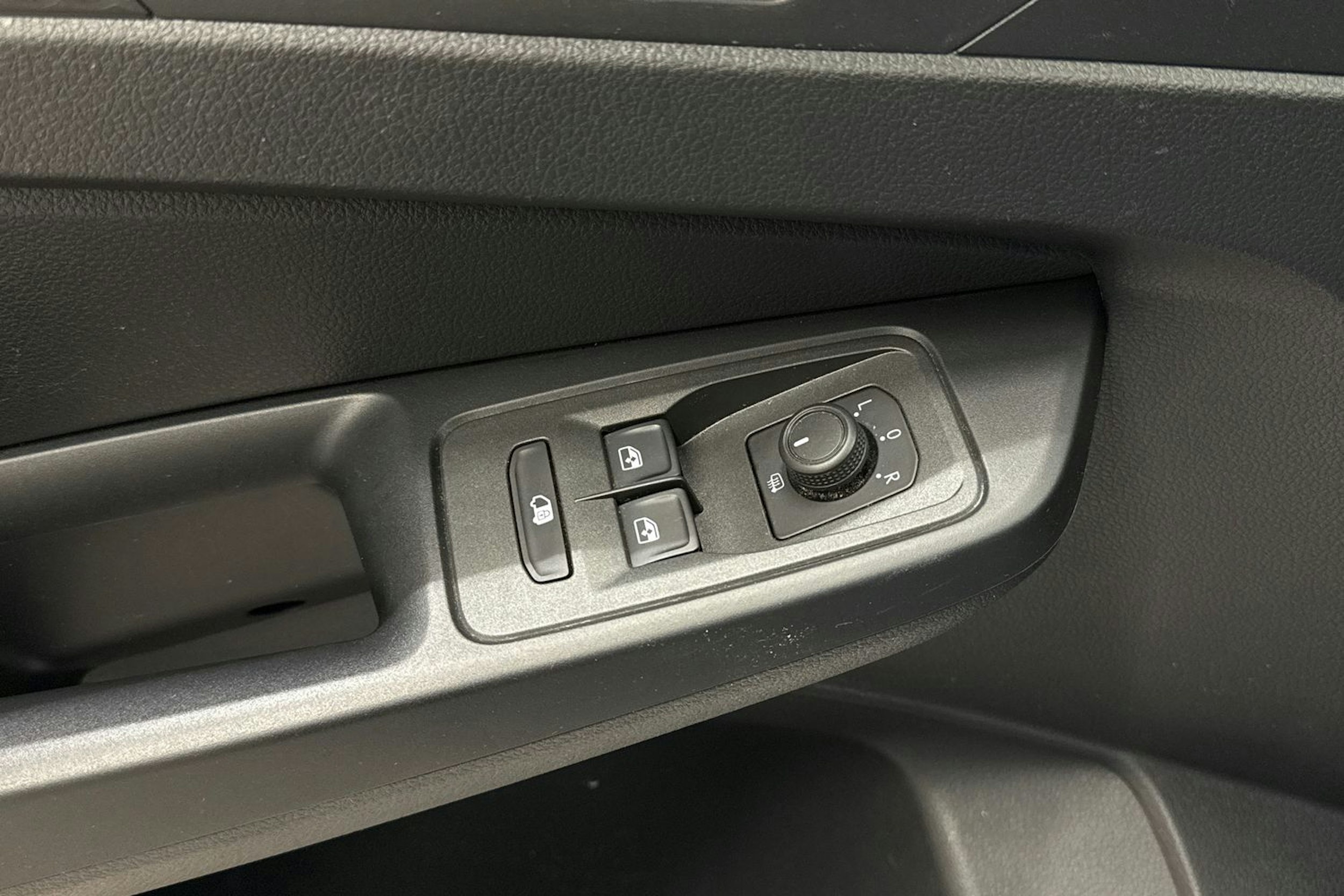 Valkoinen Volkswagen CADDY 2022 kuva 20.