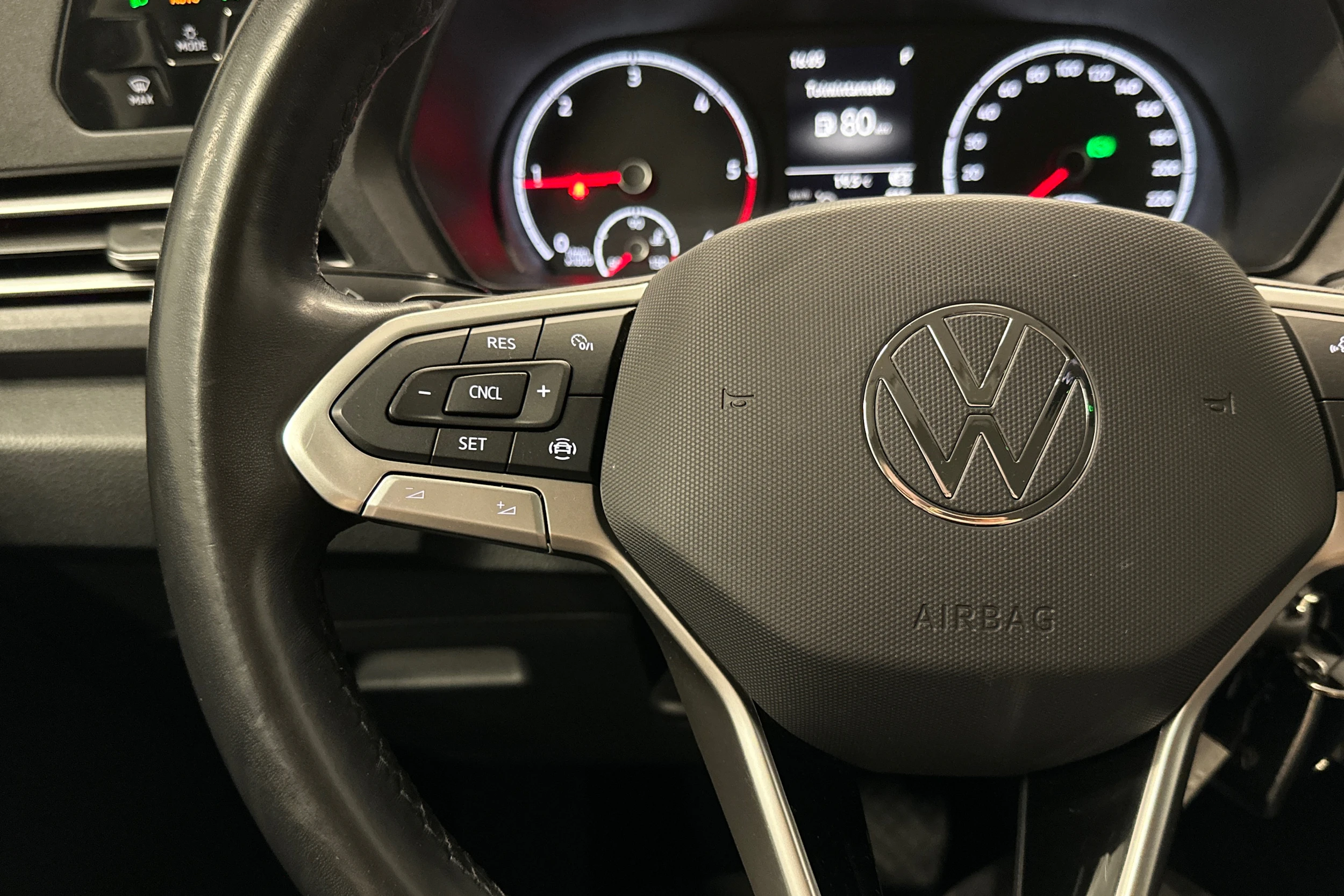 musta Volkswagen Caddy 2022 kuva 11.