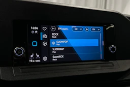 musta Volkswagen Caddy 2022 kuva 19.