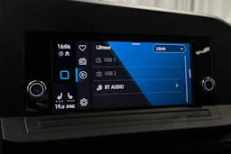 musta Volkswagen Caddy 2022 kuva 20.