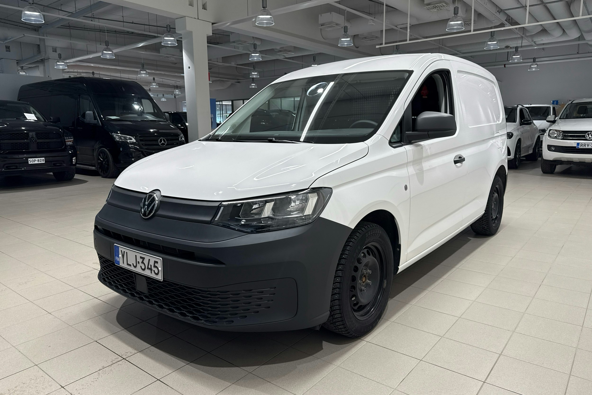 valkoinen Volkswagen Caddy 2022 kuva 10.