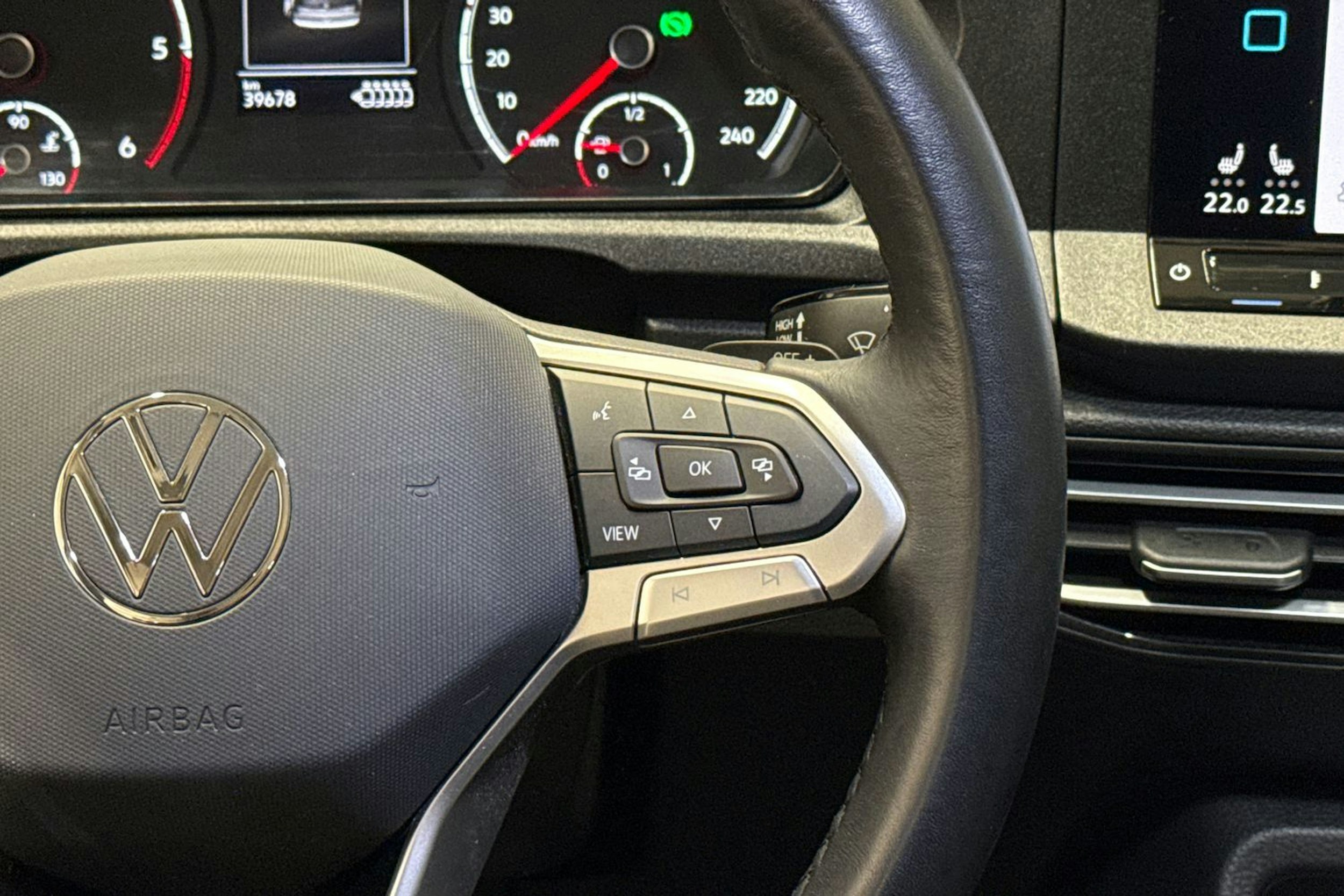 Sininen Volkswagen CADDY 2023 kuva 16.