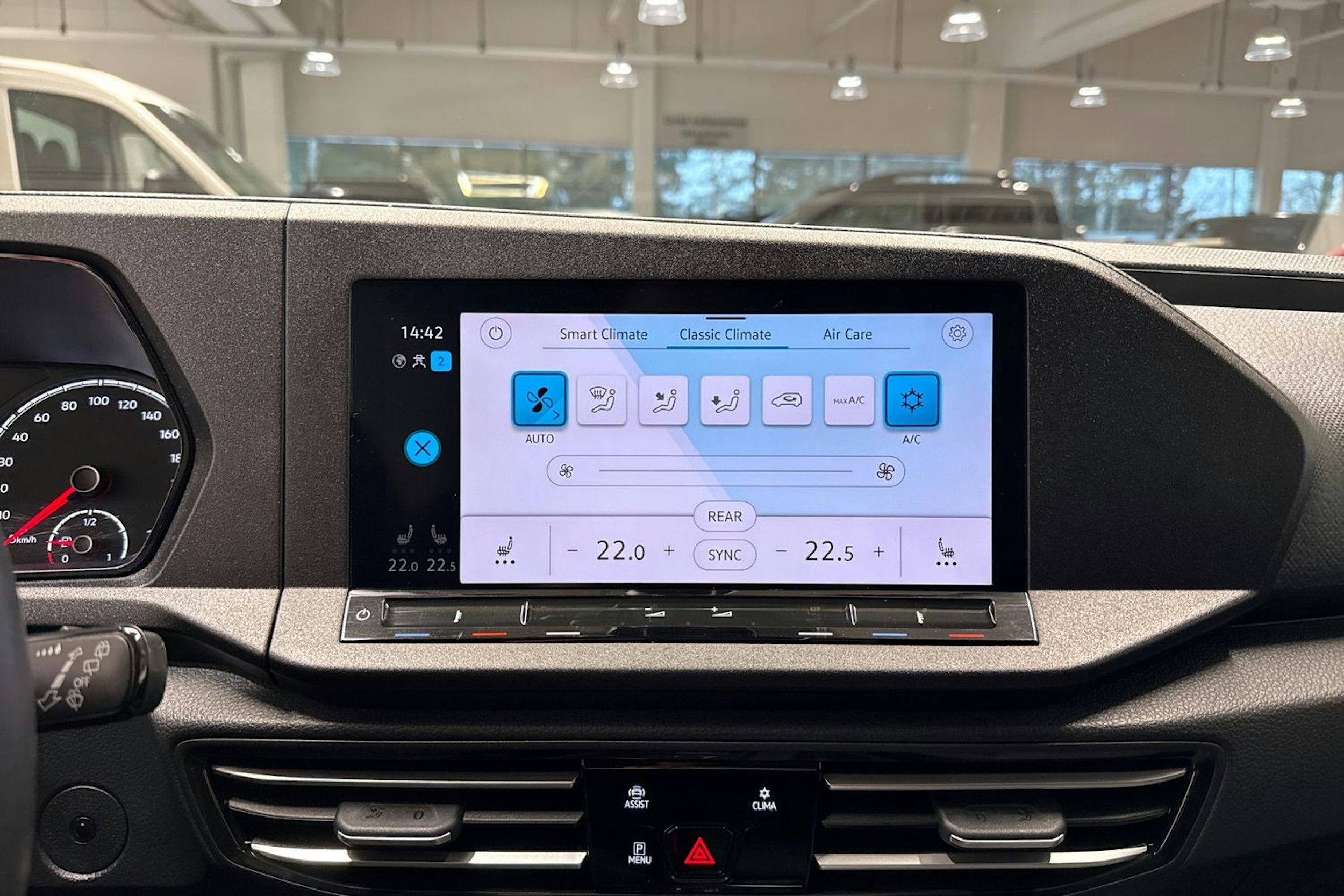 Sininen Volkswagen CADDY 2023 kuva 27.