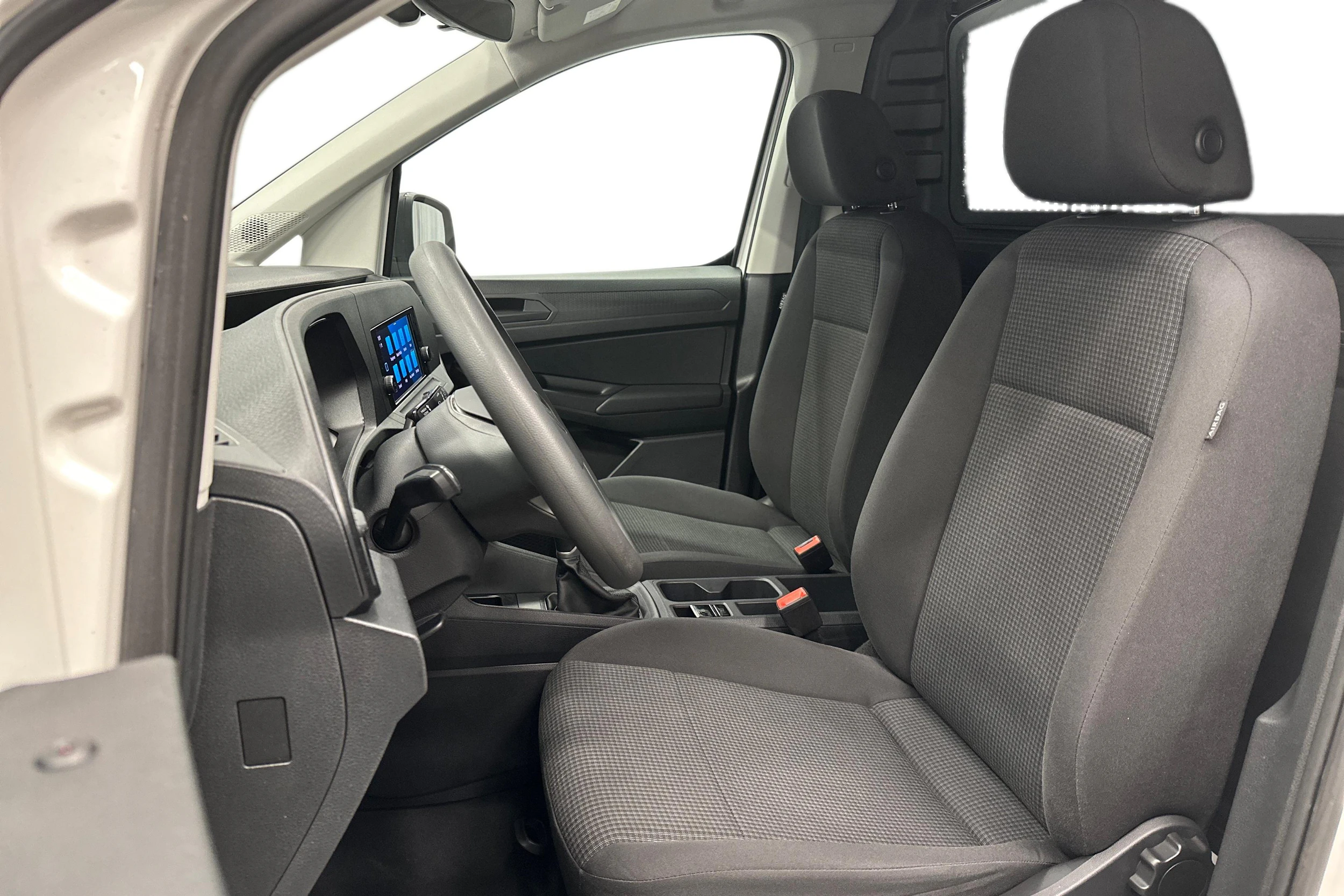 valkoinen Volkswagen Caddy 2023 kuva 8.