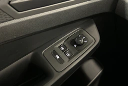 valkoinen Volkswagen Caddy 2023 kuva 15.