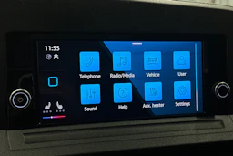 valkoinen Volkswagen Caddy 2023 kuva 16.