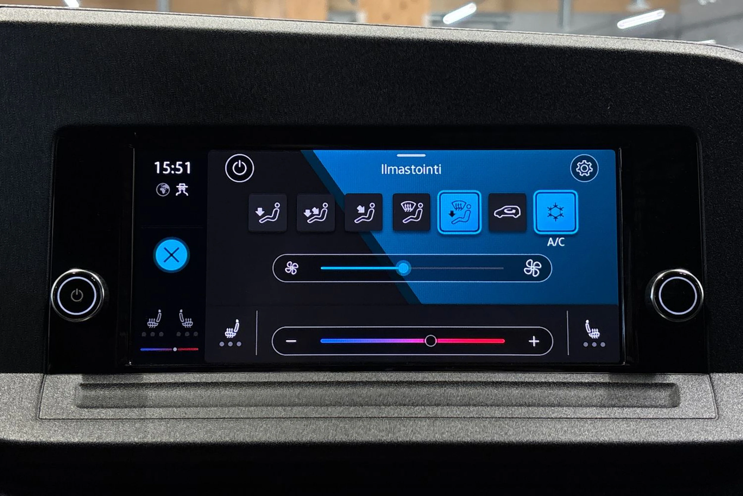 valkoinen Volkswagen Caddy 2023 kuva 22.