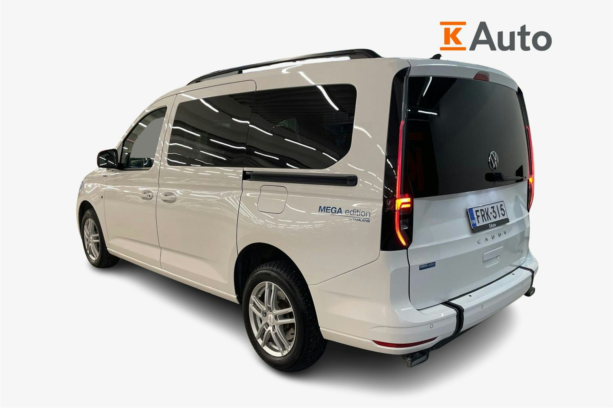 Valkoinen Volkswagen CADDY 2024 kuva 2.