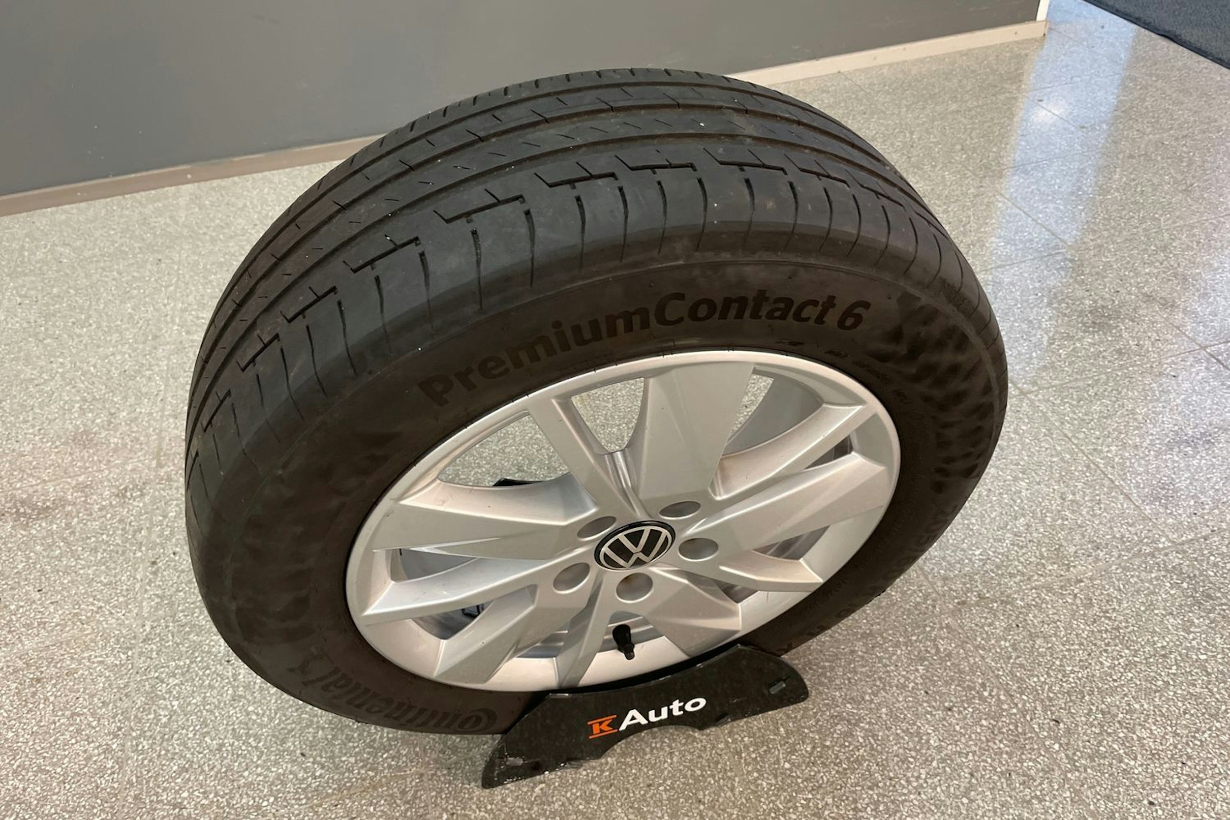 Valkoinen Volkswagen CADDY 2024 kuva 24.