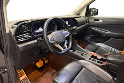 Musta Volkswagen Caddy Maxi 2024 kuva 6.