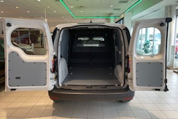 valkoinen Volkswagen Caddy 2025 kuva 21.