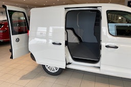 valkoinen Volkswagen Caddy 2025 kuva 22.