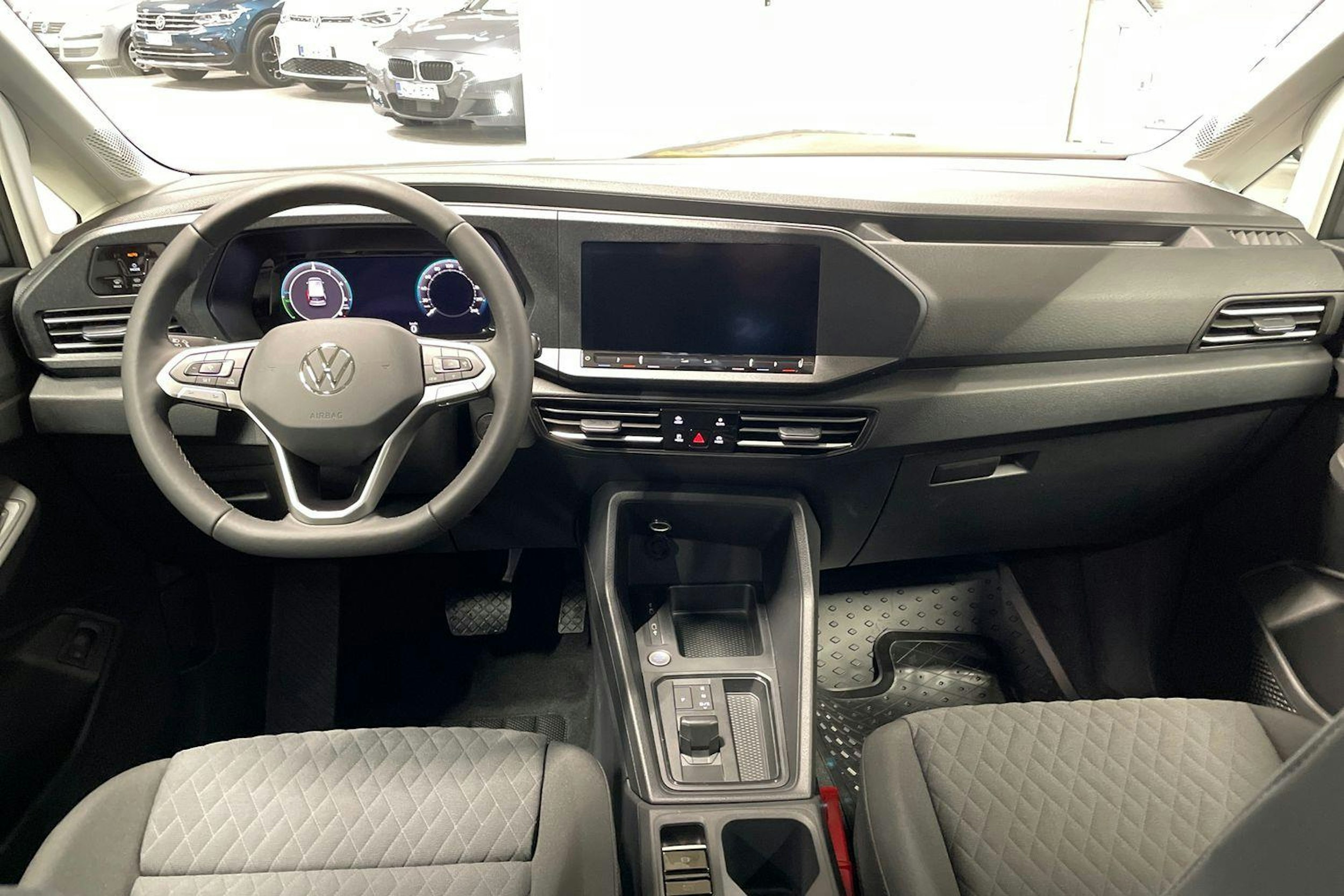 met. Harmaa Volkswagen Caddy 2025 kuva 7.