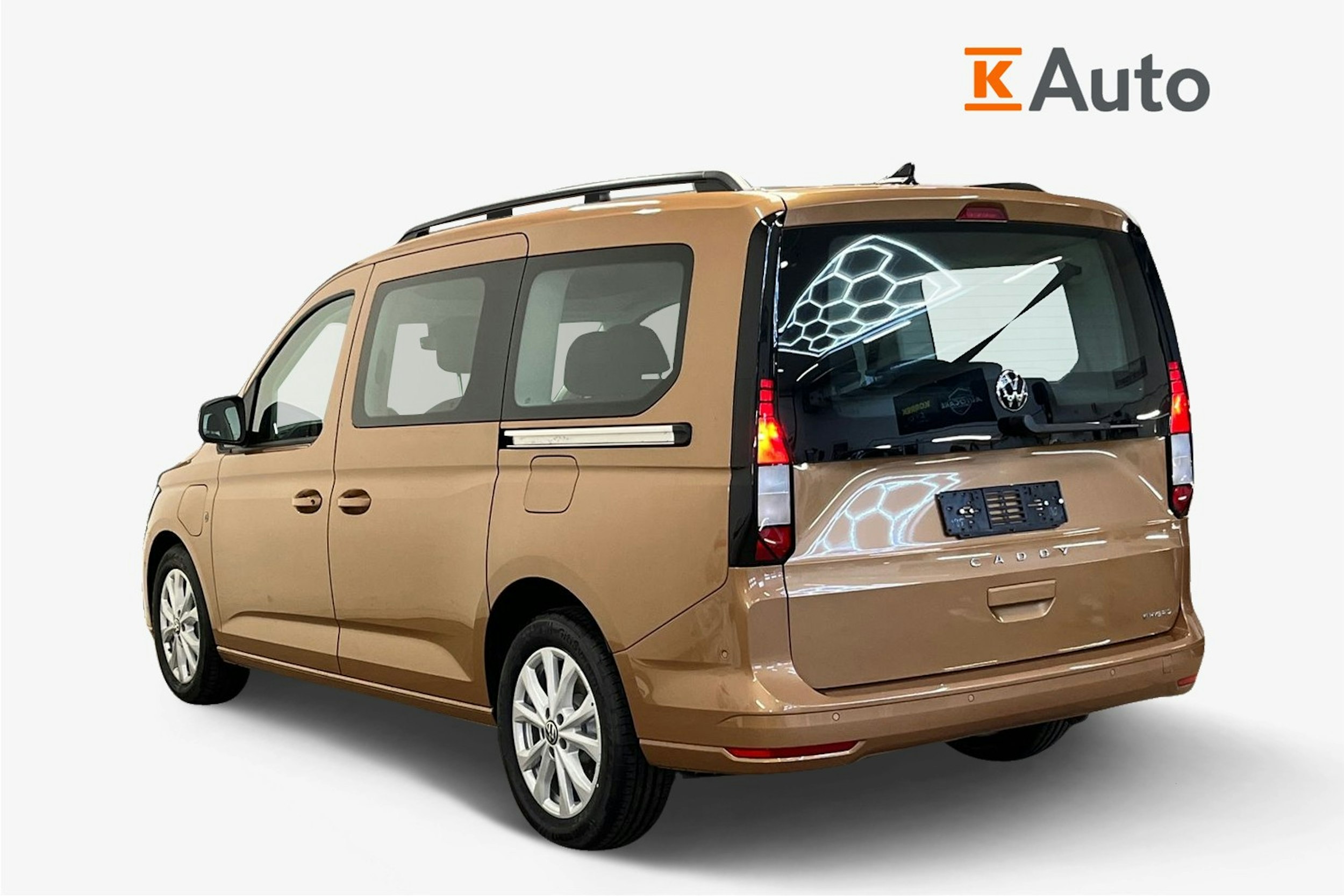 oranssi Volkswagen Caddy 2025 kuva 4.