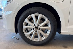 valkoinen Volkswagen Caddy 2025 kuva 9.